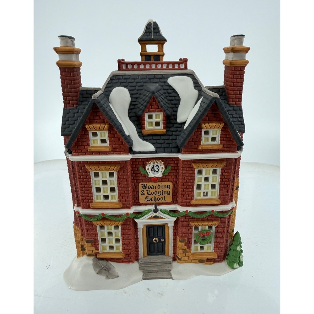 Dept 56 Dickens Village Boarding & Lodging School 5810-6 Porcelain Christmas